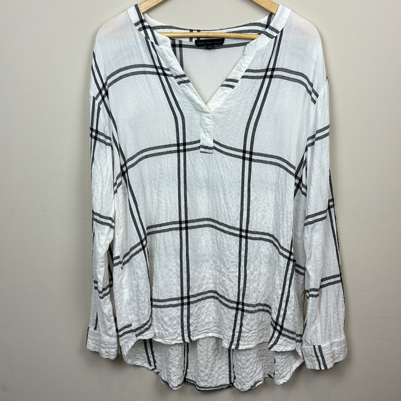 JANE + DELANCEY | Long Sleeve Pull-Over Top; No Button Open Neck; Size M - Picture 12 of 12